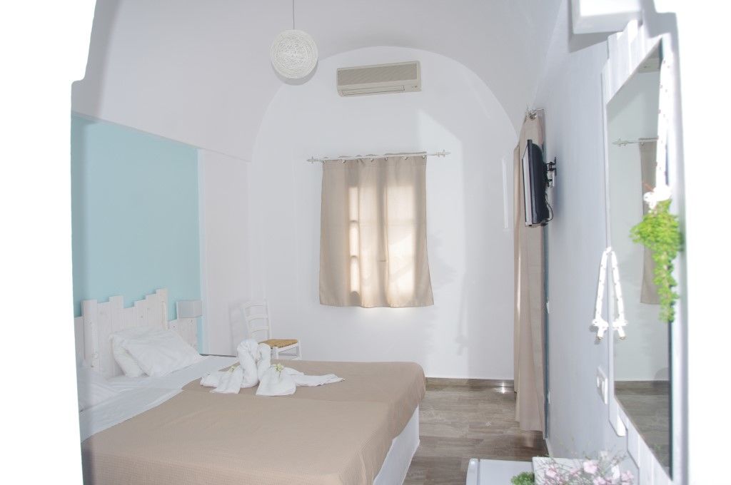 Iris Boutique Hotel Камари Экстерьер фото